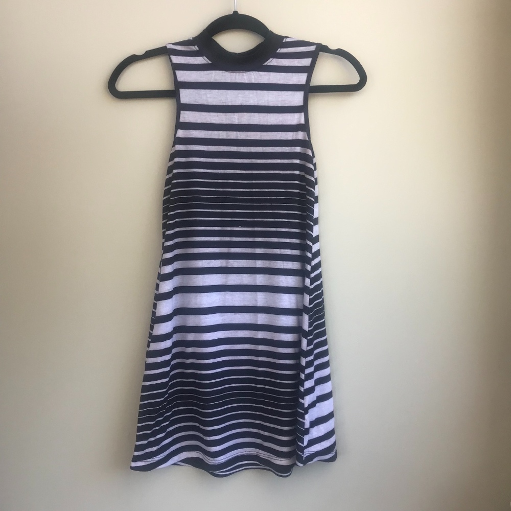 Women's XS Black/White Striped Top